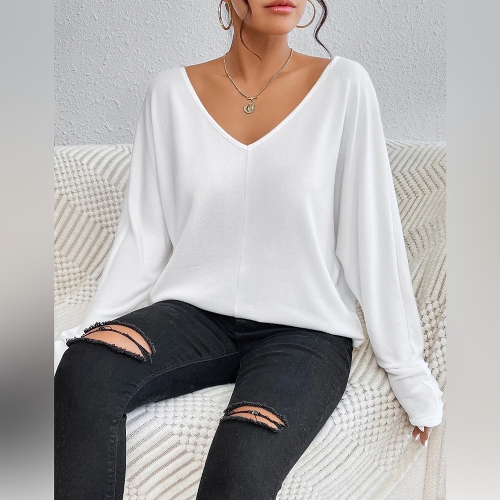White Oversized V Neck Batwing Long Sleeve Knit Tee - Picture 6 of 9